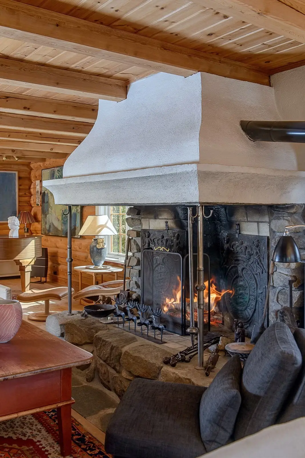 charming-log-house-east-norway-for-sale-nordbu