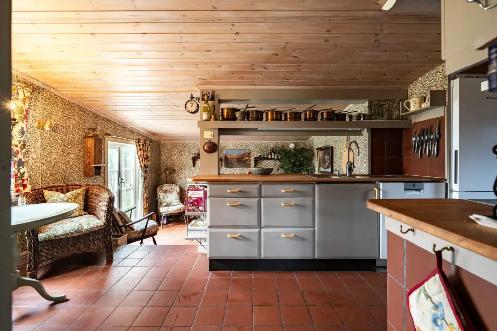cozy-cottage-character-swedish-island-gotland-nordbu