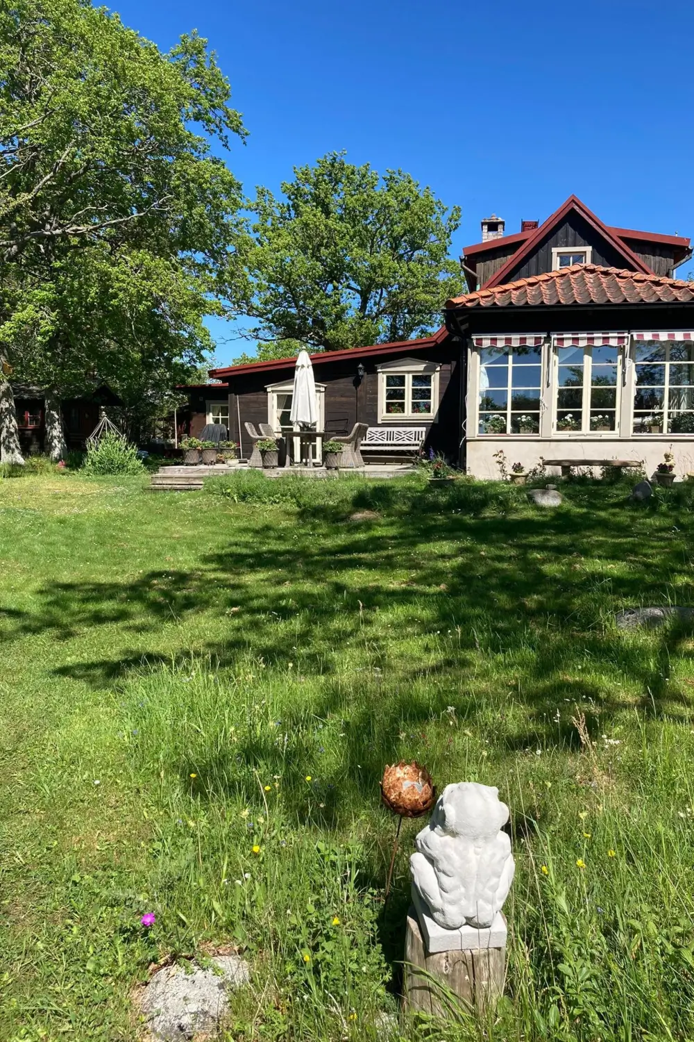 cozy-cottage-character-swedish-island-gotland-nordbu