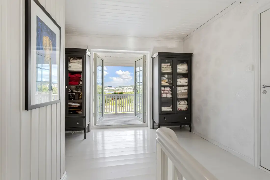 early-20th-century-villa-alesund-nordbu