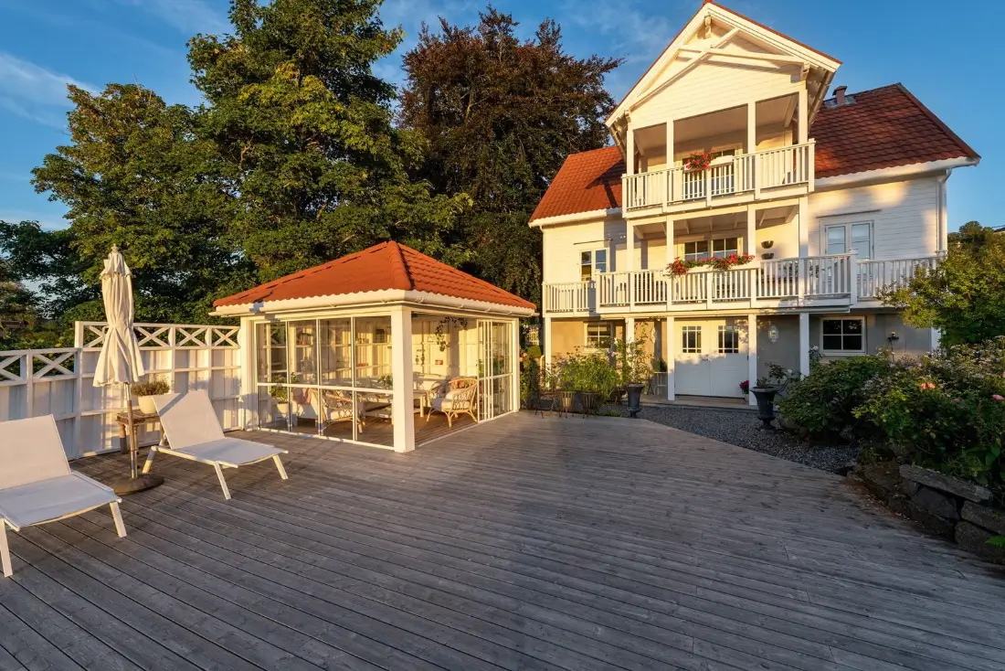 early-20th-century-villa-alesund-nordbu