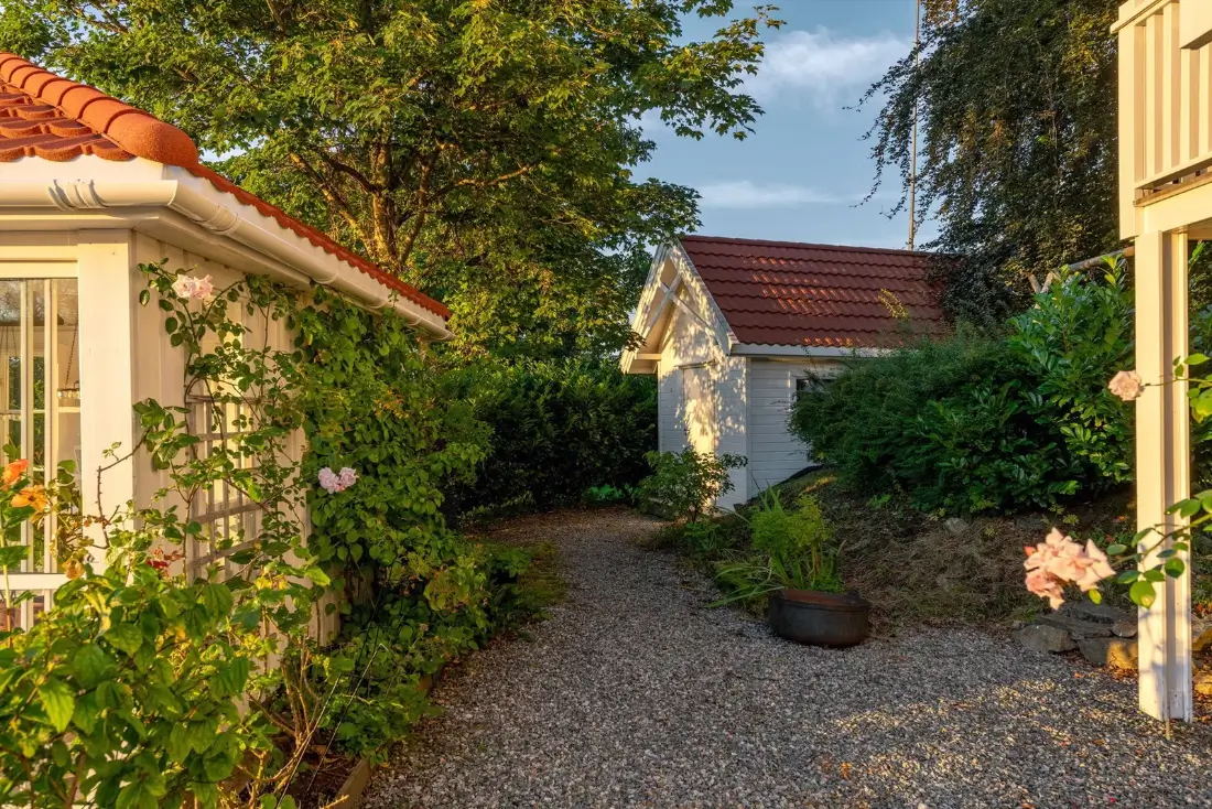 early-20th-century-villa-alesund-nordbu