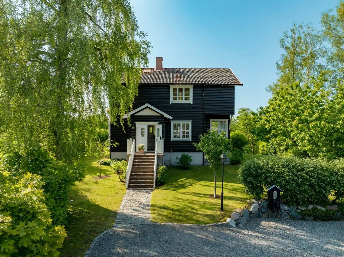 early-20th-century-villa-stockholm-archipelago-nordbu