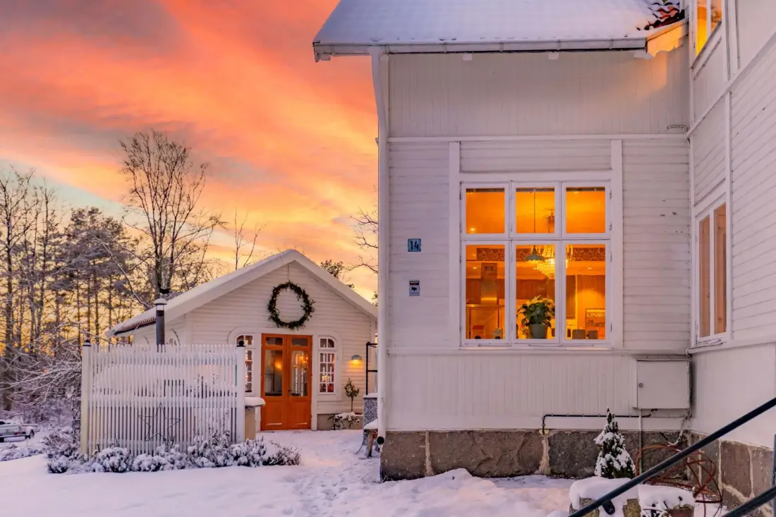 early-20th-century-villa-surrounded-by-nature-east-coast-south-sweden-nordbu