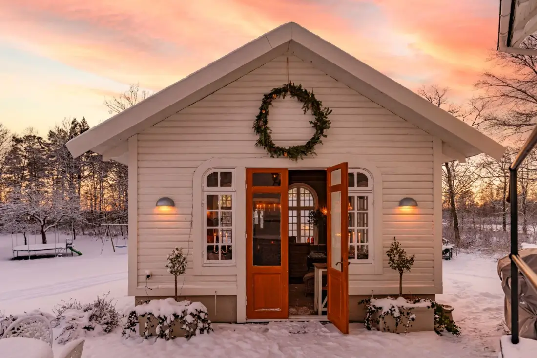 early-20th-century-villa-surrounded-by-nature-east-coast-south-sweden-nordbu