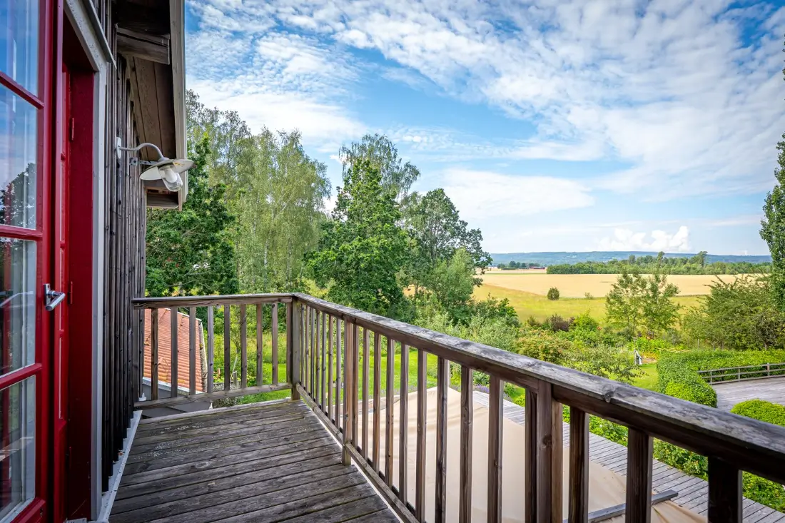 
extended-70s-house-swimming-pool-outdoor-stage-west-sweden-nordbu