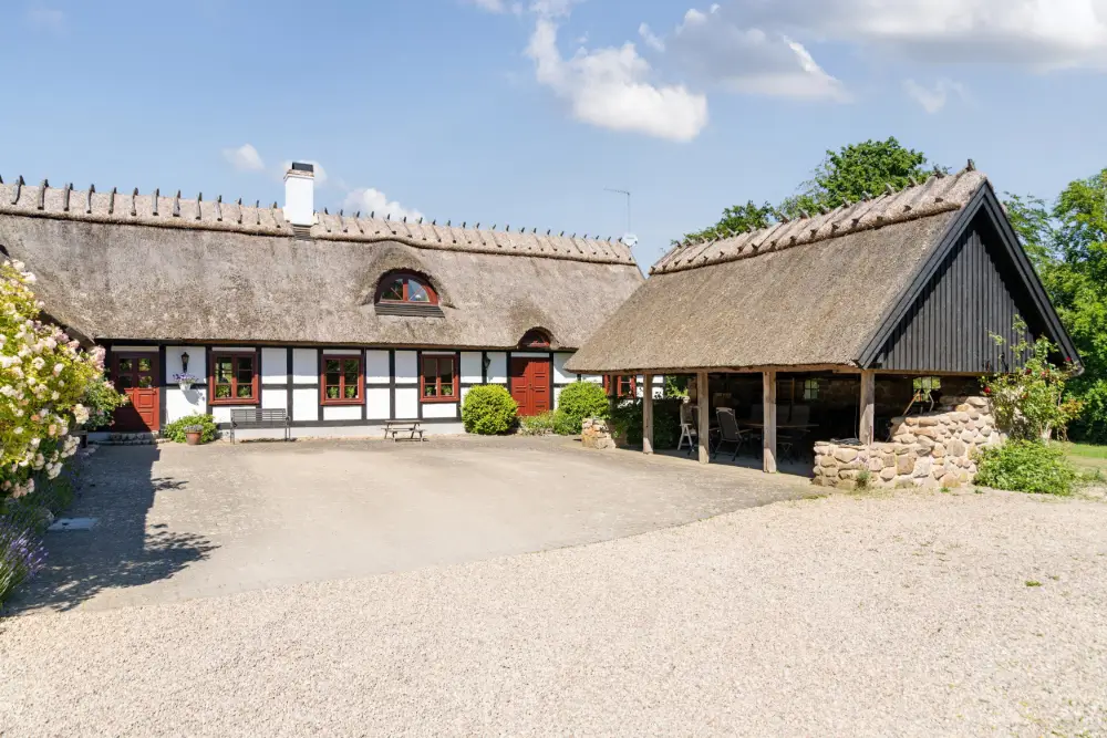 half-timbered-farm-east-coast-south-sweden-nordbu