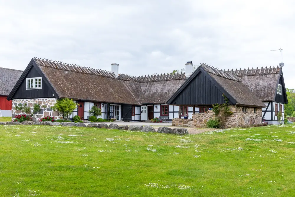 half-timbered-farm-east-coast-south-sweden-nordbu