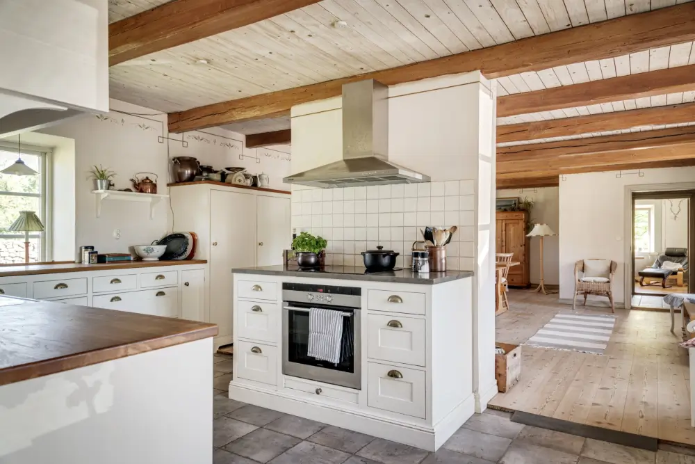 half-timbered-farm-east-coast-south-sweden-nordbu