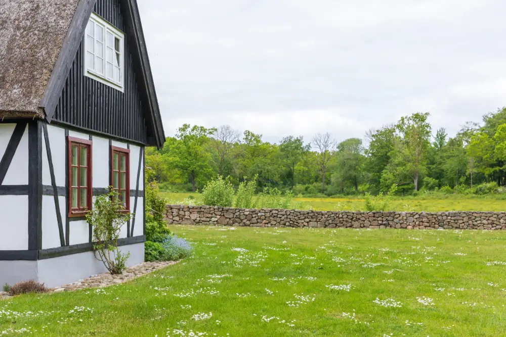 half-timbered-farm-east-coast-south-sweden-nordbu