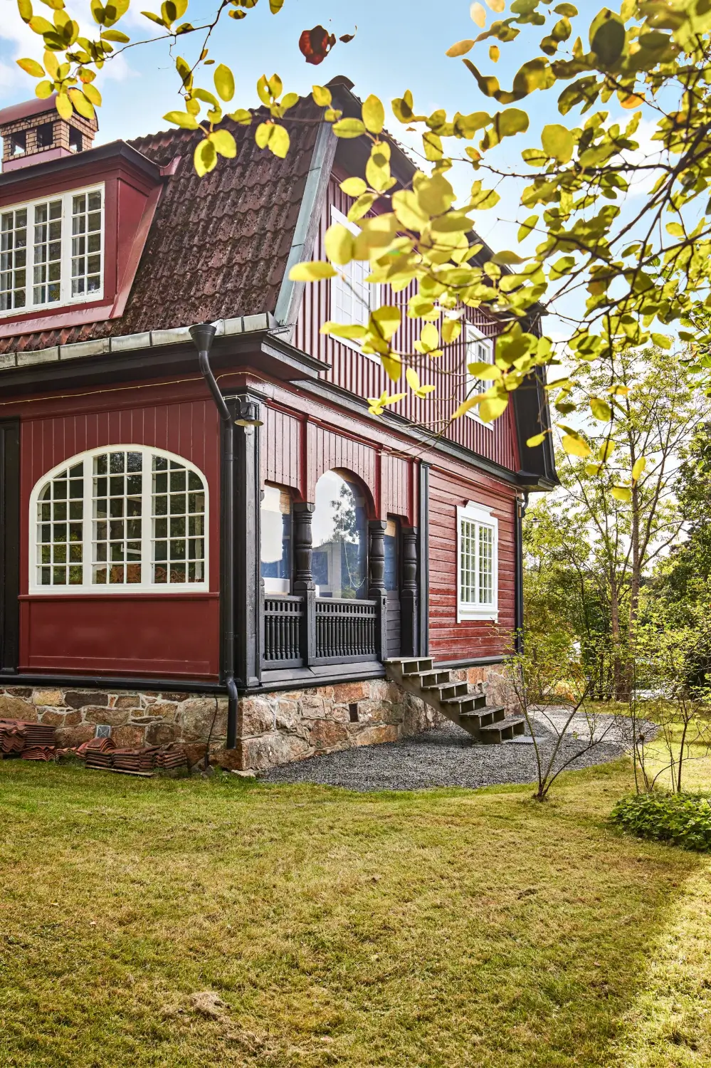 historic-villa-near-gothenburg-with-rental-apartment-nordbu