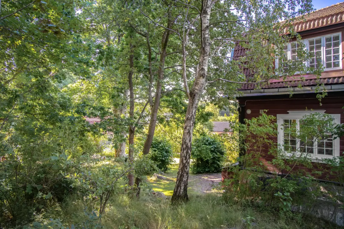 historic-villa-near-gothenburg-with-rental-apartment-nordbu