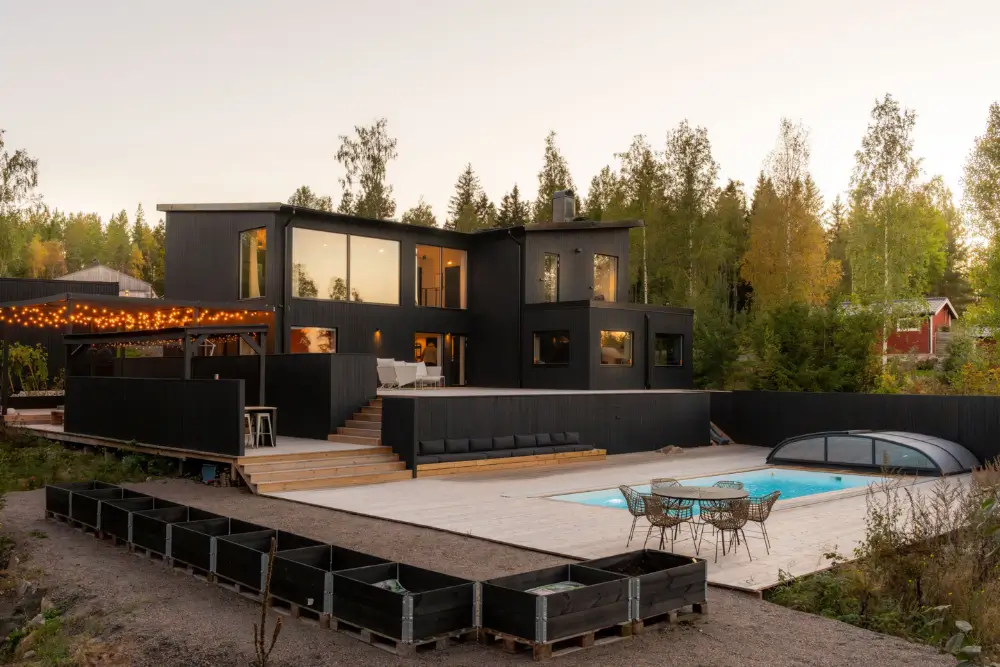 modern-custom-designed-villa-lake-Hjalmaren-sweden-nordbu