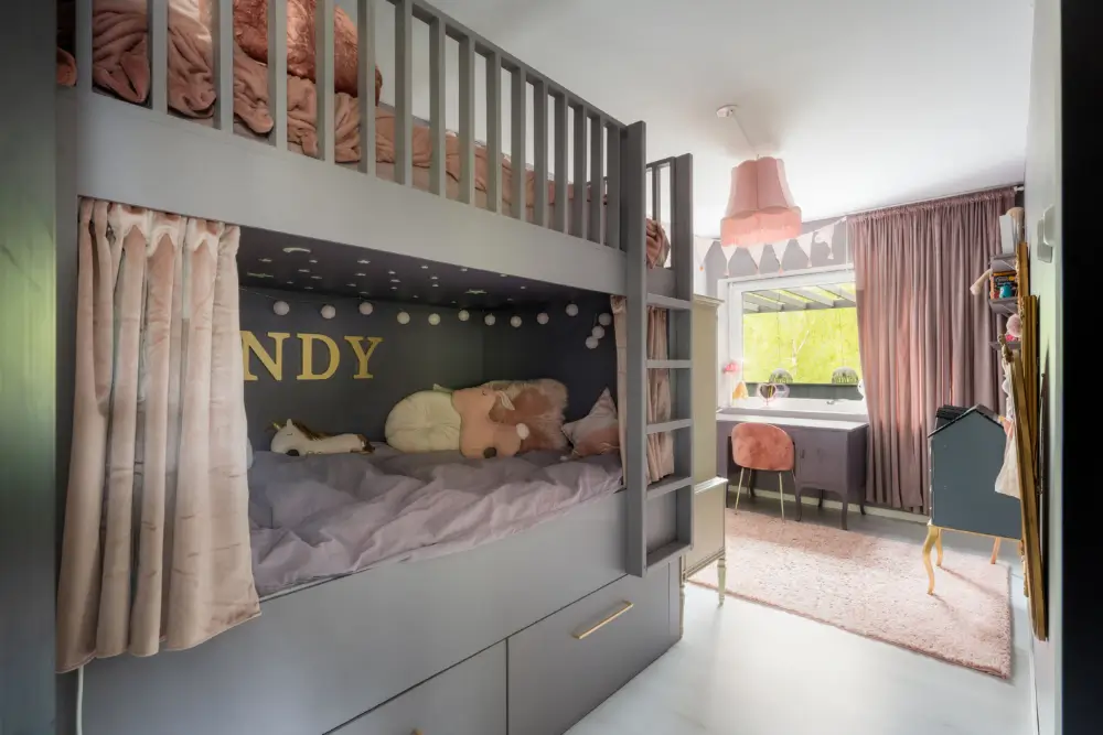 modern-custom-designed-villa-lake-Hjalmaren-sweden-nordbu