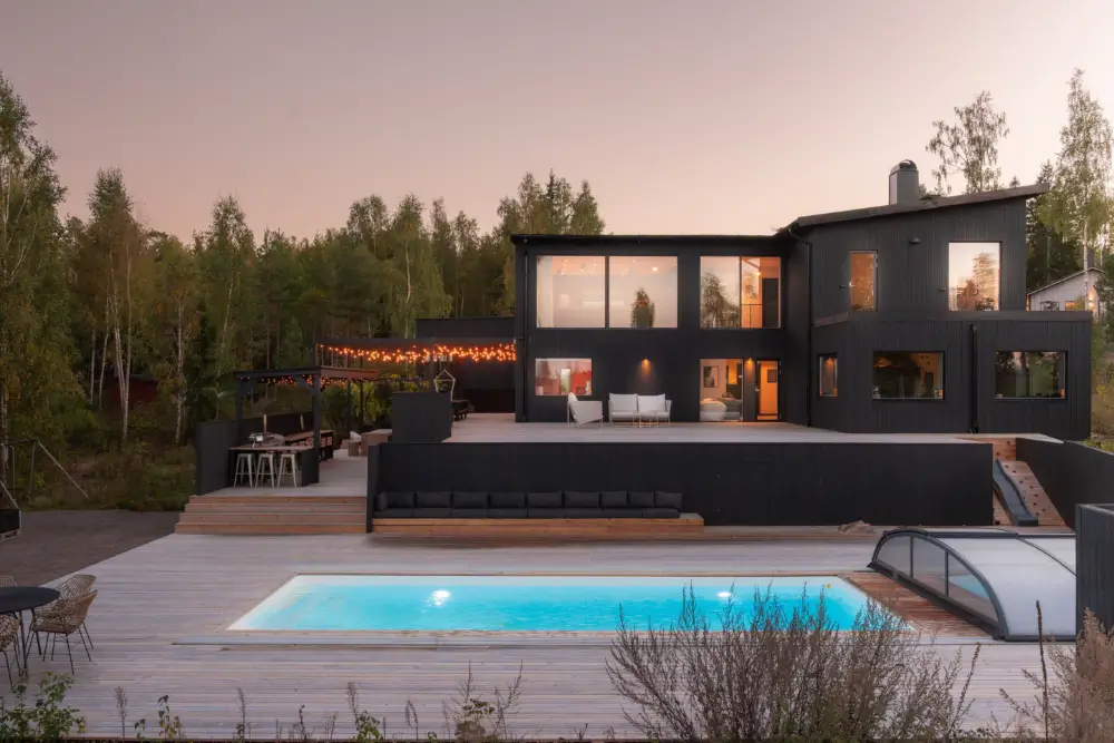 modern-custom-designed-villa-lake-Hjalmaren-sweden-nordbu