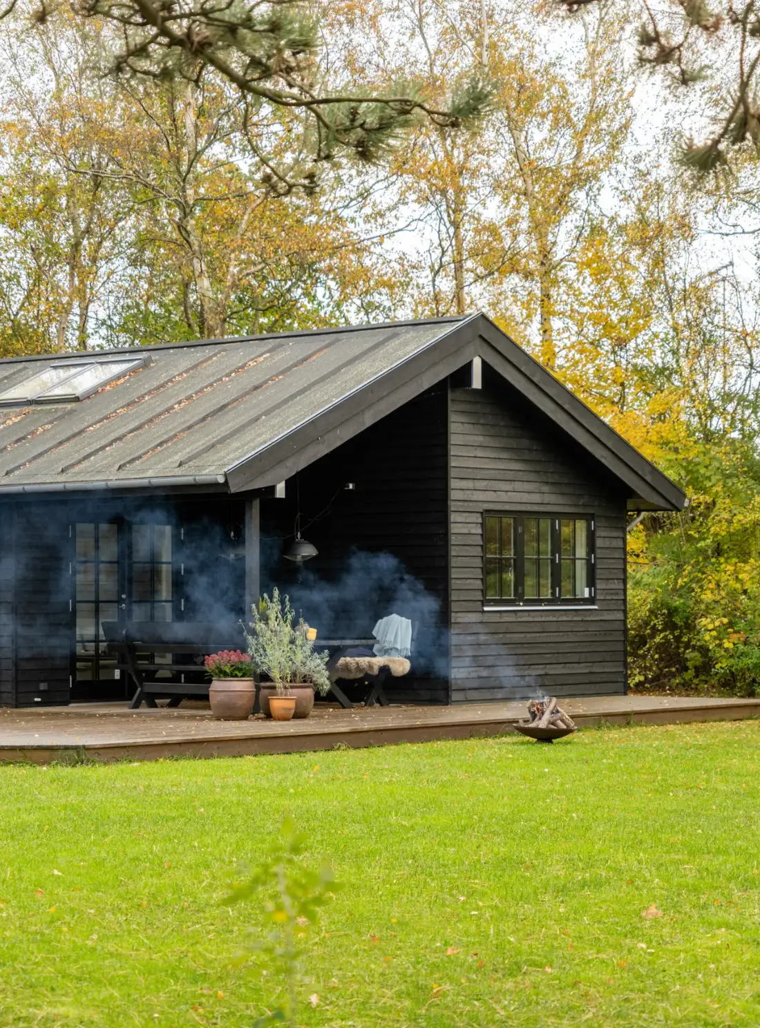 modern-holiday-home-by-the-sea-denmark