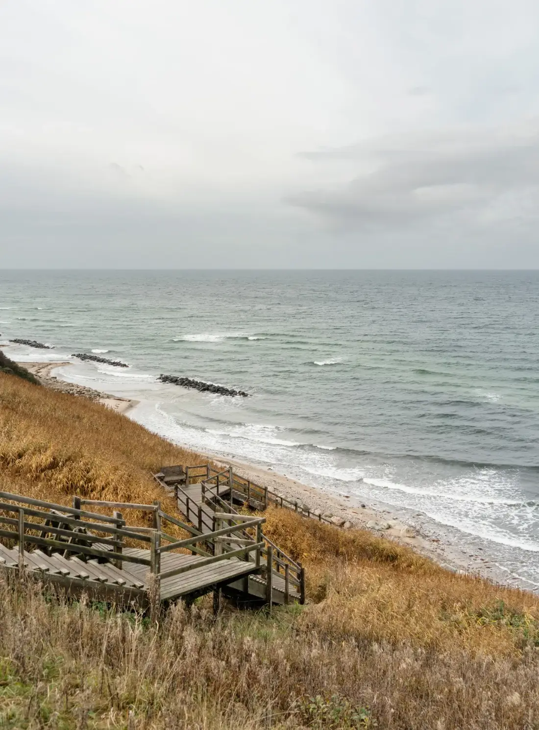 modern-holiday-home-by-the-sea-denmark