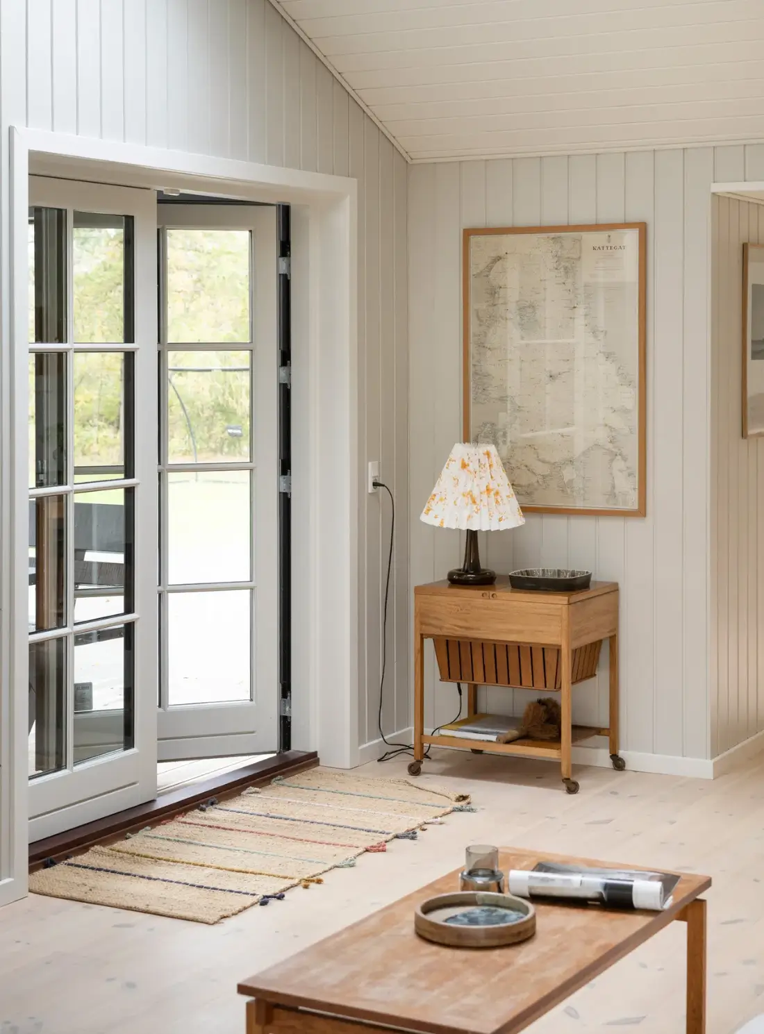modern-holiday-home-by-the-sea-denmark