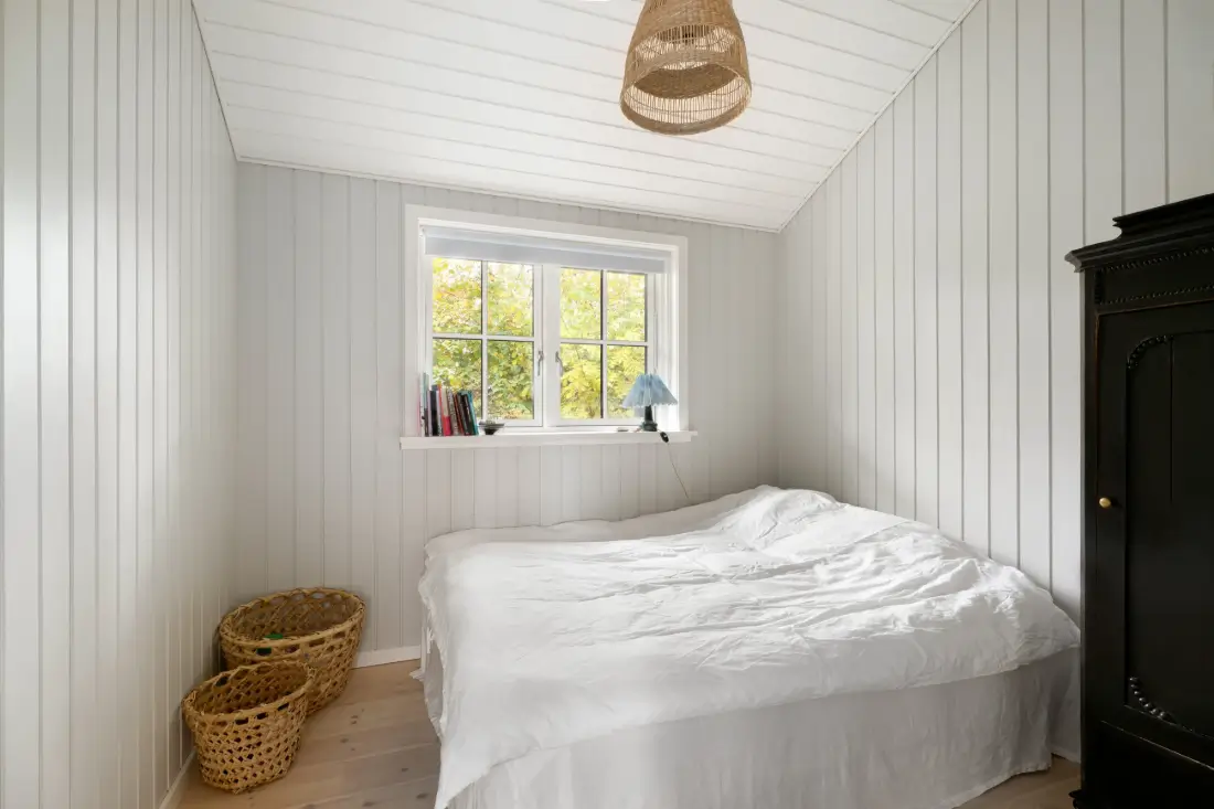 modern-holiday-home-by-the-sea-denmark