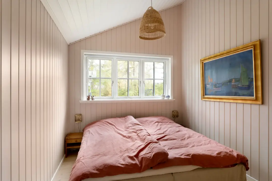 modern-holiday-home-by-the-sea-denmark