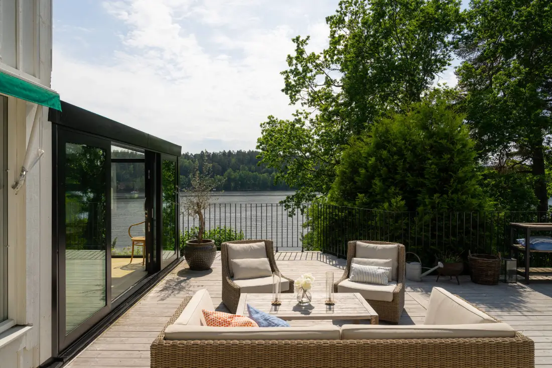 modern-villa-sea-views-close-to-stockholm-city-nordbu