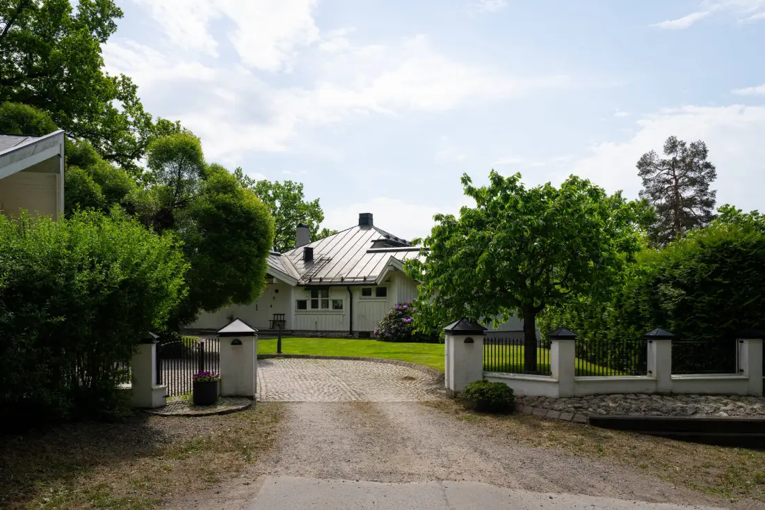 modern-villa-sea-views-close-to-stockholm-city-nordbu