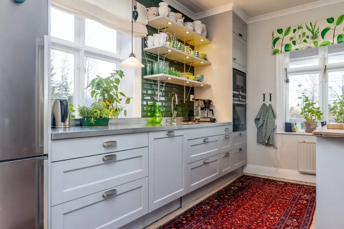 renovated-1920s-lakeside-villa-central-sweden-nordbu