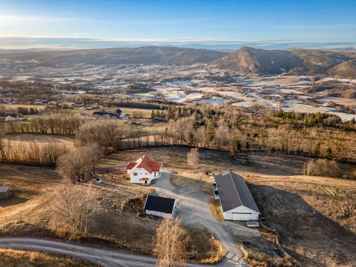 villa-with-stables-large-plot-near-oslo-norway-nordbu