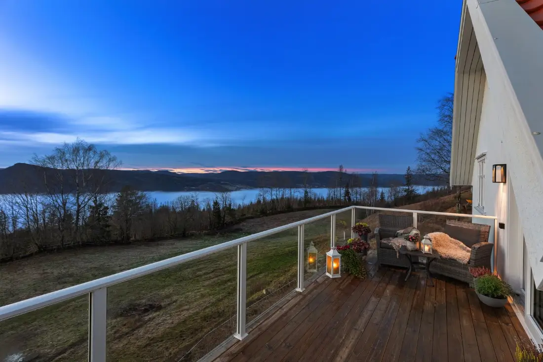 villa-with-stables-large-plot-near-oslo-norway-nordbu