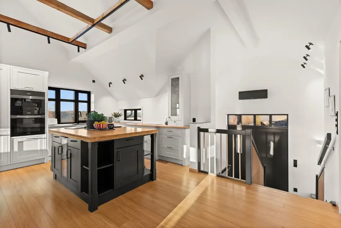 villa-with-stables-large-plot-near-oslo-norway-nordbu