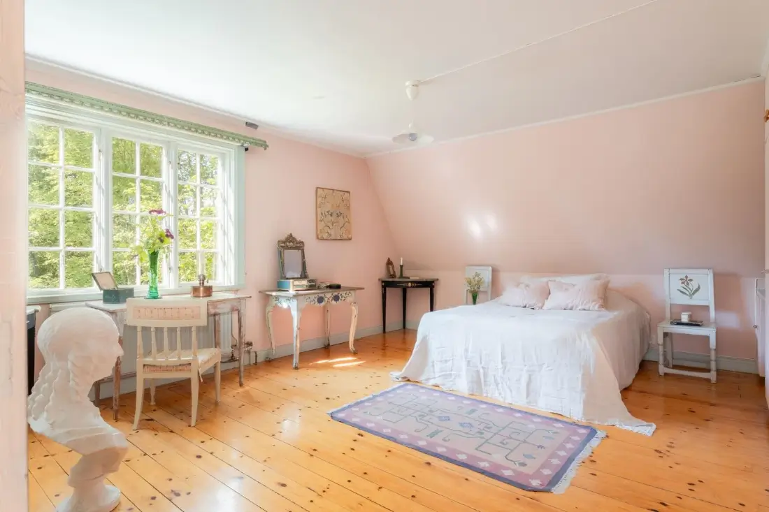 secluded-riverside-property-south-of-stockholm-sweden-nordbu