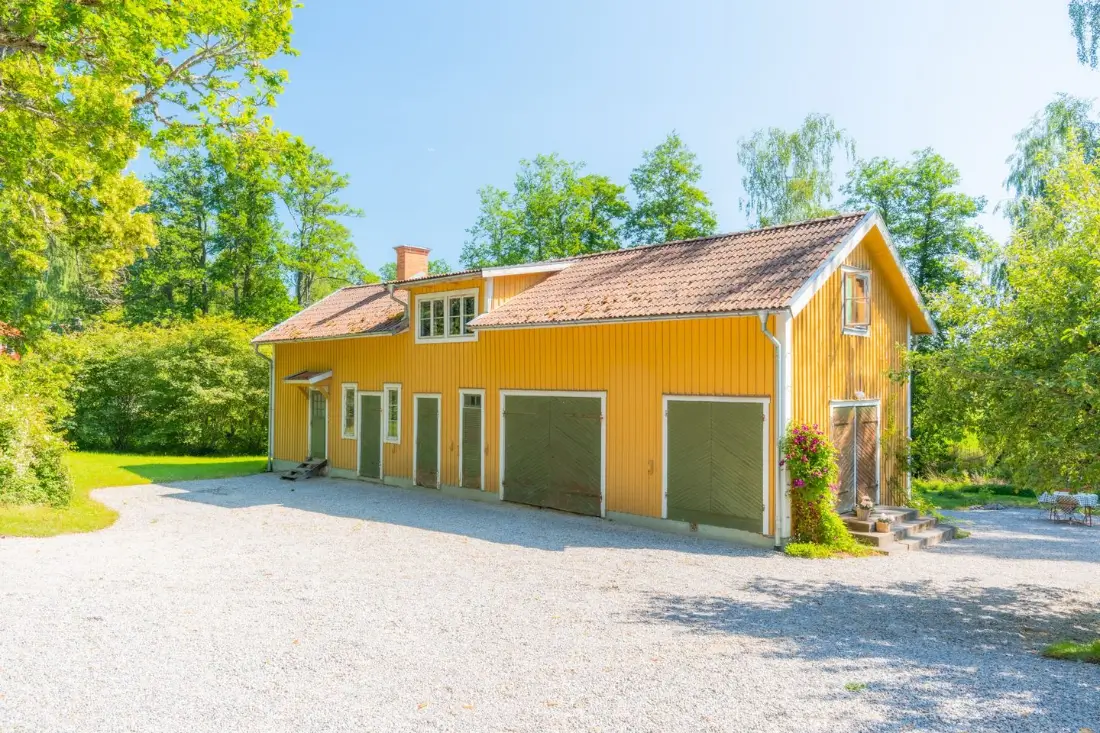 secluded-riverside-property-south-of-stockholm-sweden-nordbu