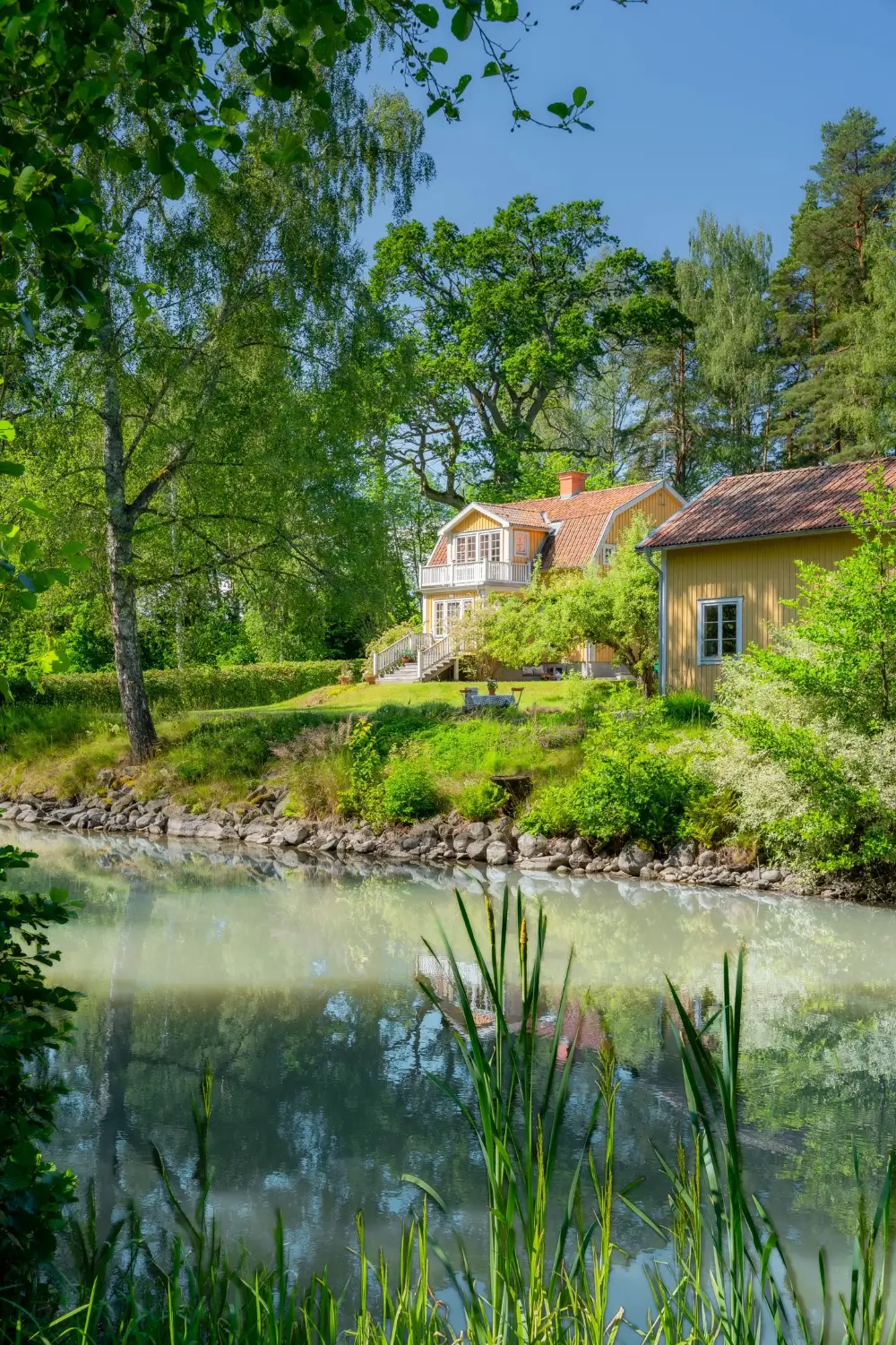 secluded-riverside-property-south-of-stockholm-sweden-nordbu