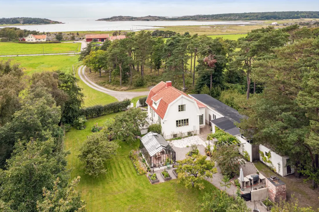 swedish-villa-with-sea-views-nordbu