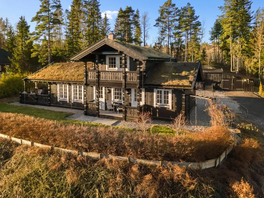 traditional-style-country-home-near-oslo-nordbu