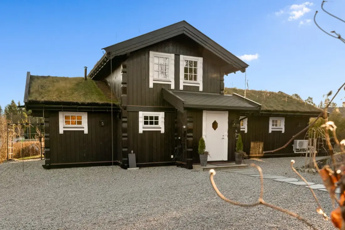 traditional-style-country-home-near-oslo-nordbu