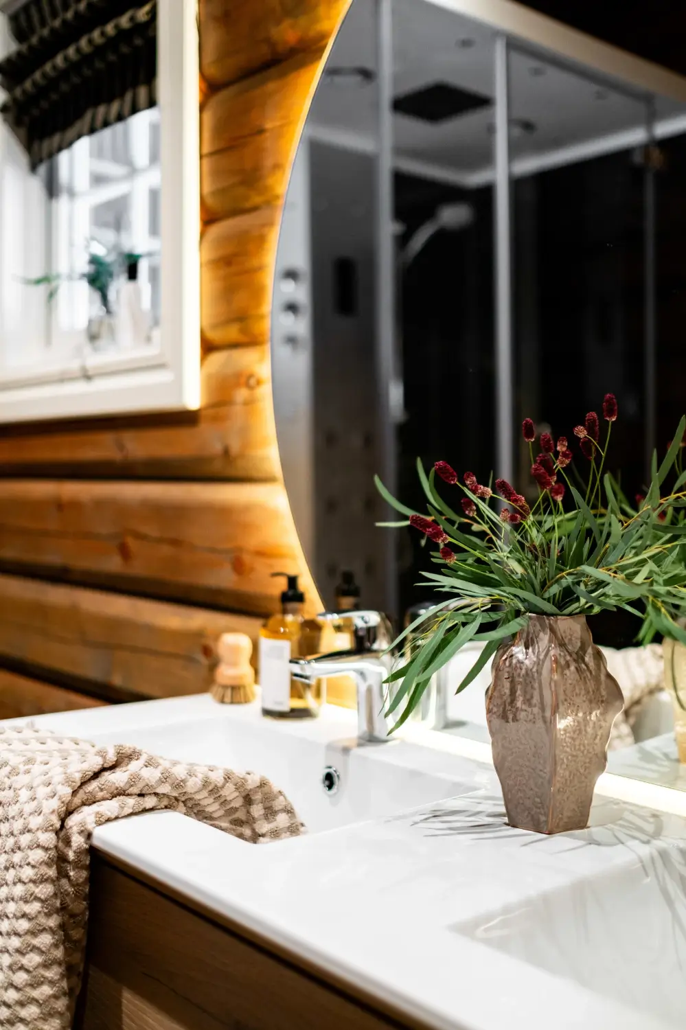 cozy-log-house-sweden-nordbu