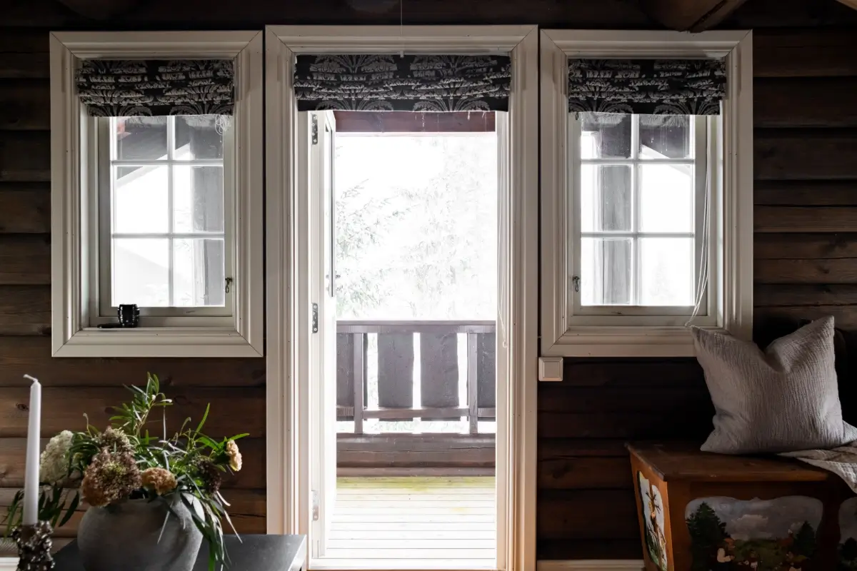 cozy-log-house-sweden-nordbu