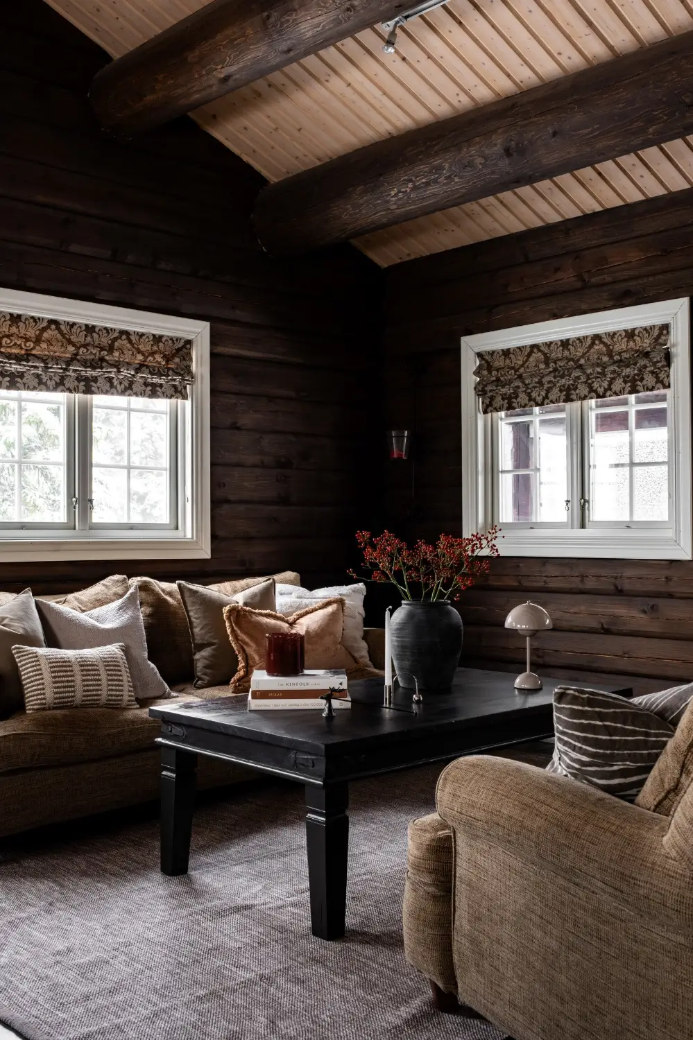 cozy-log-house-sweden-nordbu