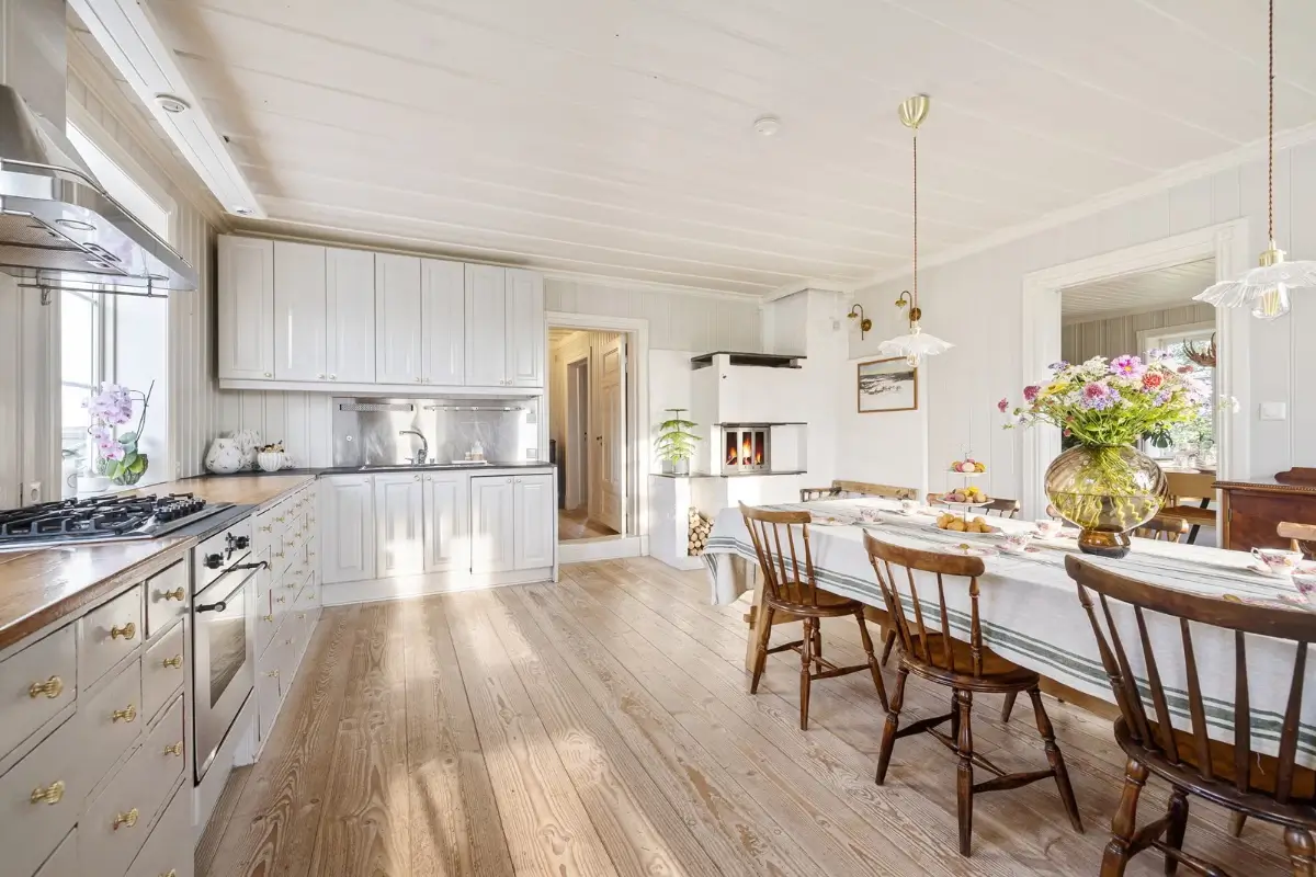 small-farm-swimming-pool-guest-house-1-house-north-of-oslo-nordbu
