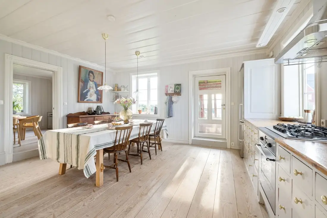 small-farm-swimming-pool-guest-house-1-house-north-of-oslo-nordbu