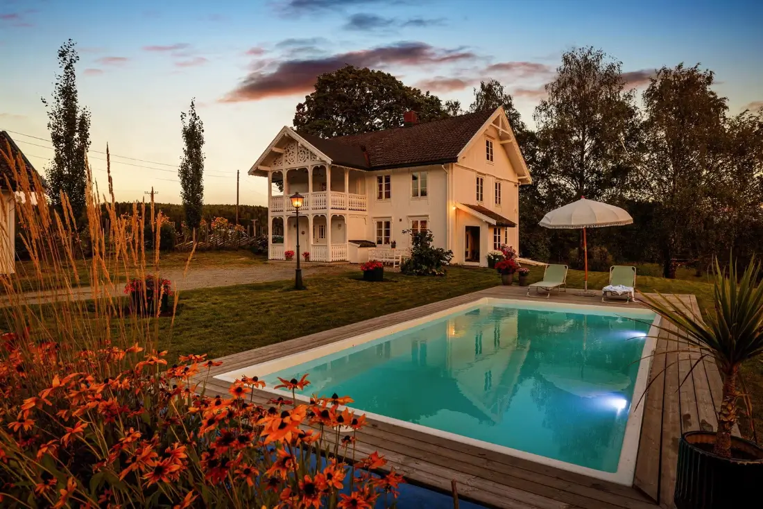small-farm-swimming-pool-guest-house-1-house-north-of-oslo-nordbu