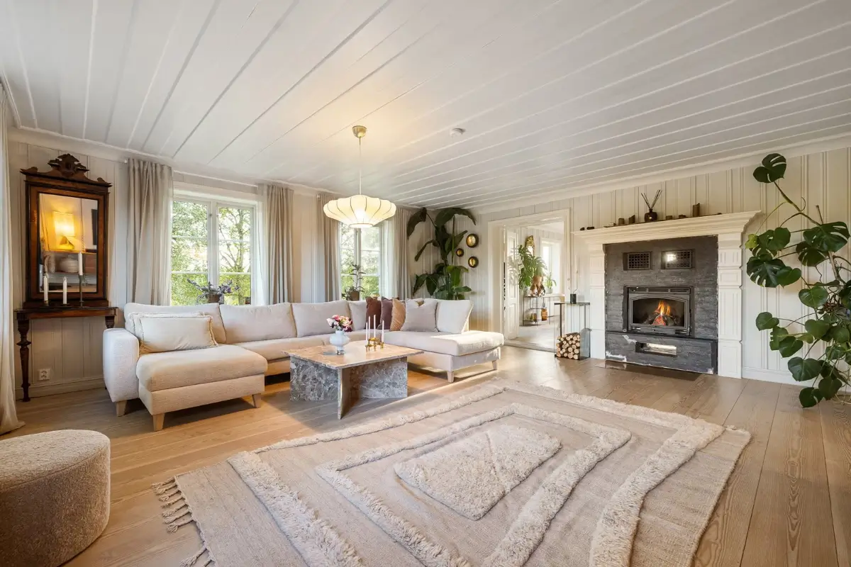 small-farm-swimming-pool-guest-house-1-house-north-of-oslo-nordbu