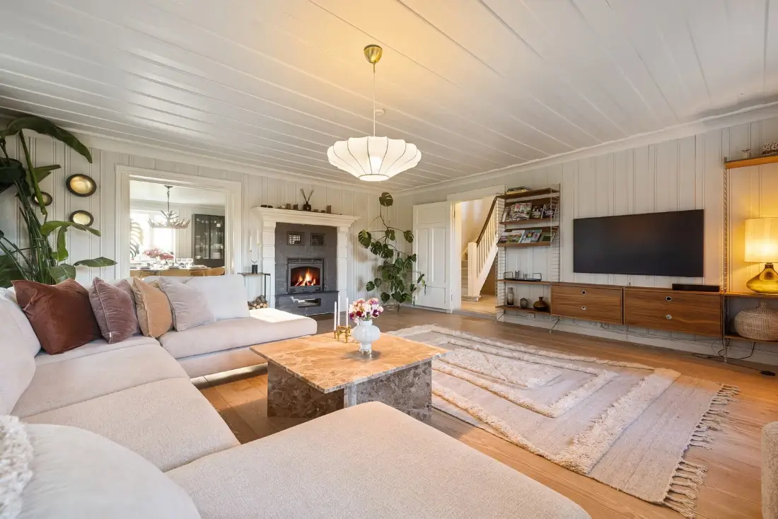 small-farm-swimming-pool-guest-house-1-house-north-of-oslo-nordbu