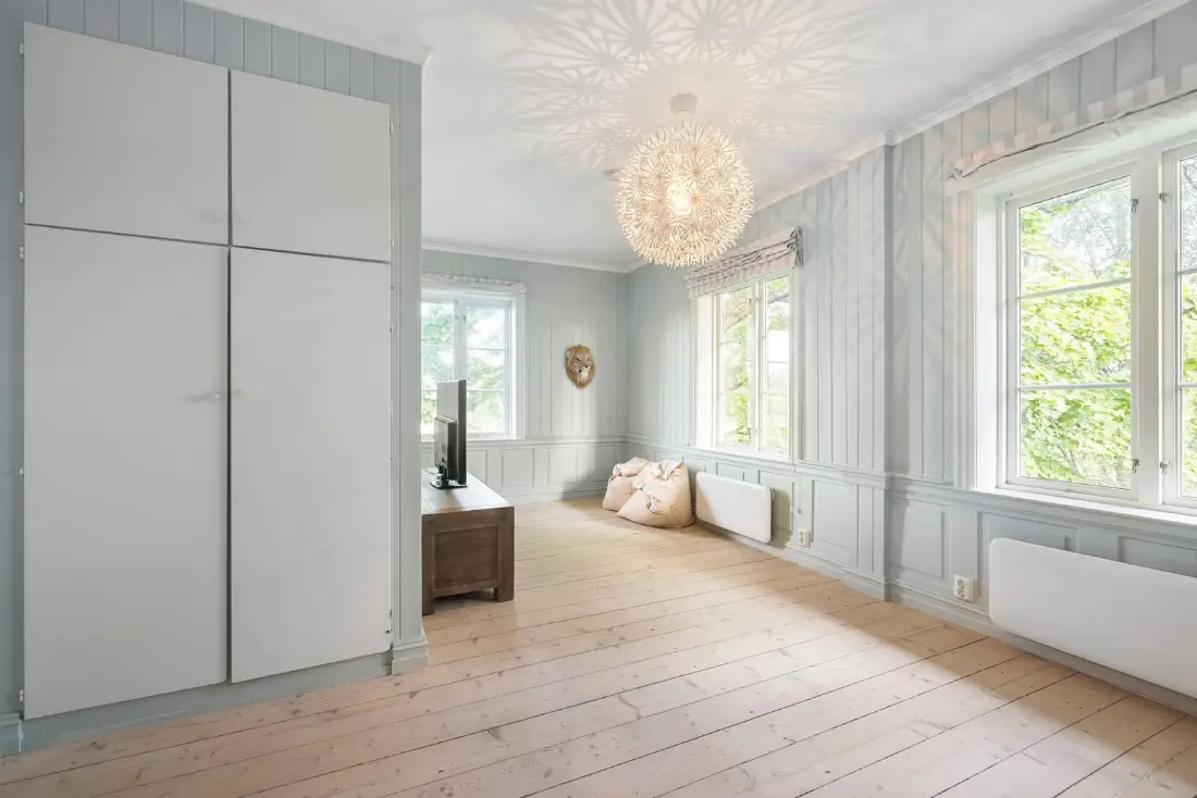 small-farm-swimming-pool-guest-house-1-house-north-of-oslo-nordbu