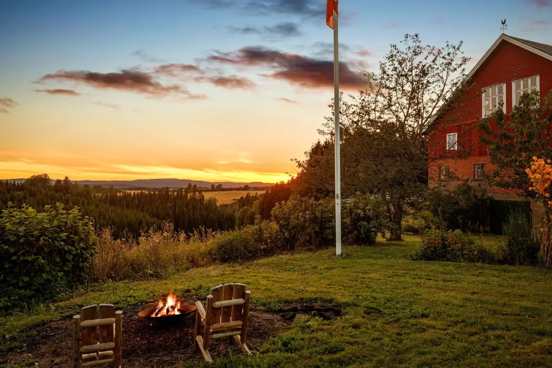 small-farm-swimming-pool-guest-house-1-house-north-of-oslo-nordbu