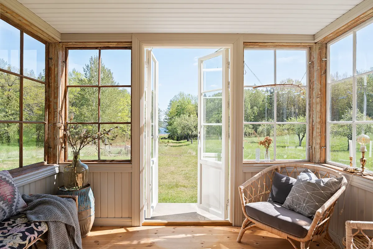 turn-of-the-century-villa-swedish-island-lovon-nordbu