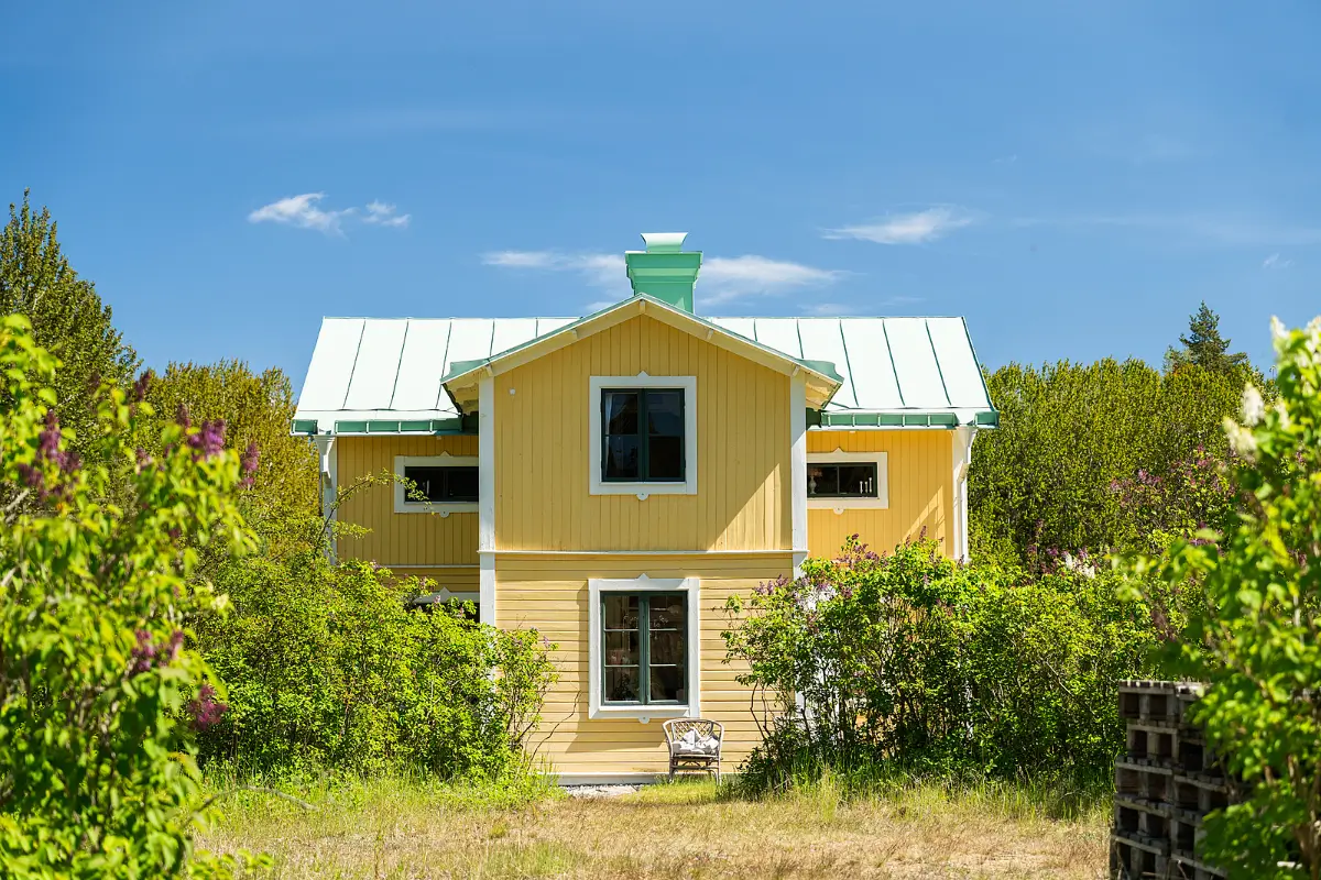 turn-of-the-century-villa-swedish-island-lovon-nordbu