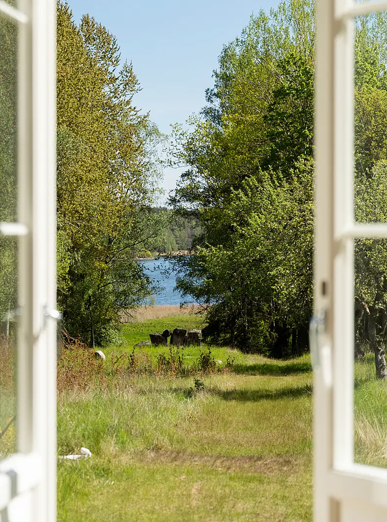 turn-of-the-century-villa-swedish-island-lovon-nordbu