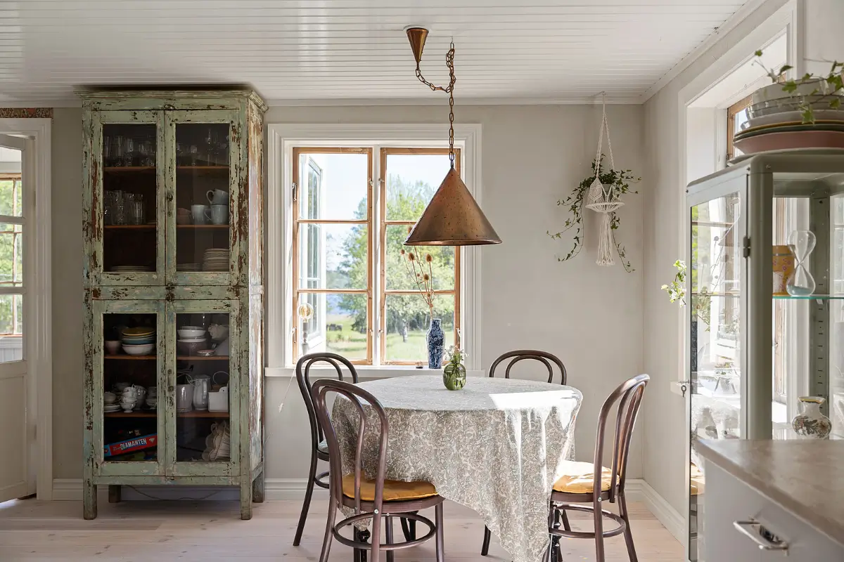 turn-of-the-century-villa-swedish-island-lovon-nordbu